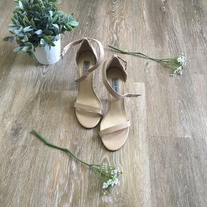Steve Madden Nude Heels